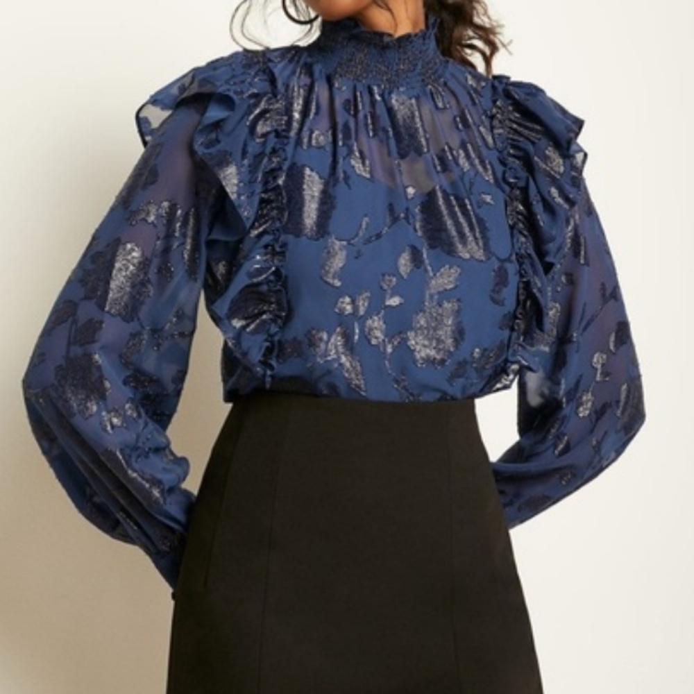 RW&CO. Blue Floral Blouse